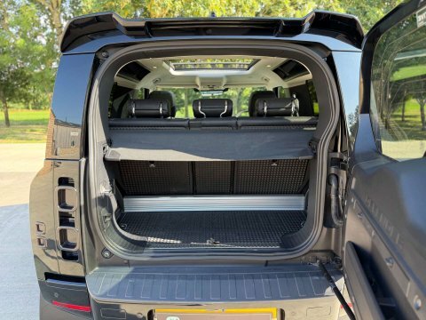 Land Rover Defender X-dynamic Se Red #41