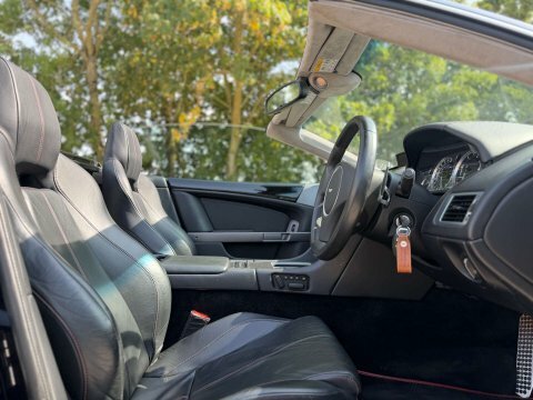 Aston Martin DB9 V12 Volante  #17