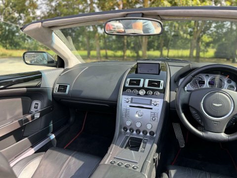 Aston Martin DB9 V12 Volante  #32