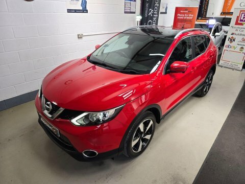 Nissan Qashqai 2017 66 1.2 Red #4