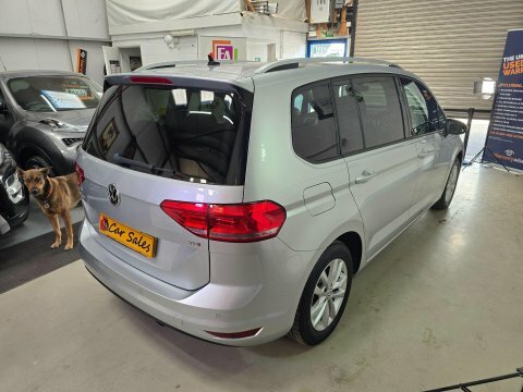 Volkswagen Touran 2016 16 1.6 Silver #2