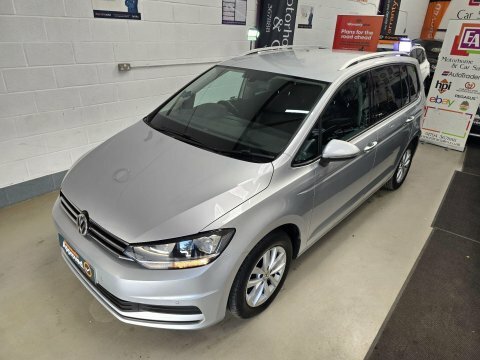Volkswagen Touran 2016 16 1.6 Silver #3