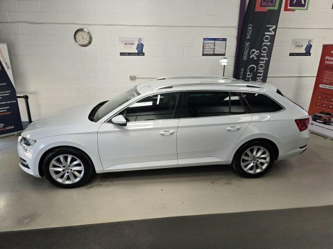 Skoda Superb 2022 22 2.0 White #5