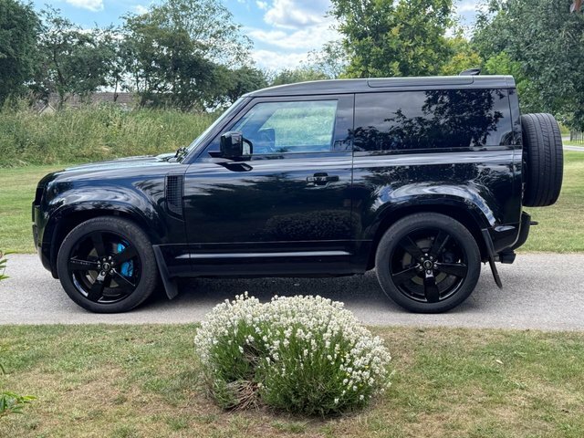 Land Rover Defender 90 Suv Black #3