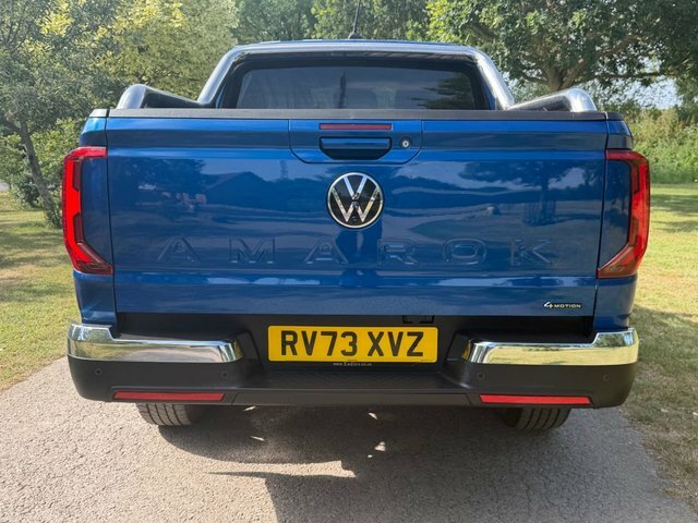 Volkswagen Amarok Pickup Blue #5