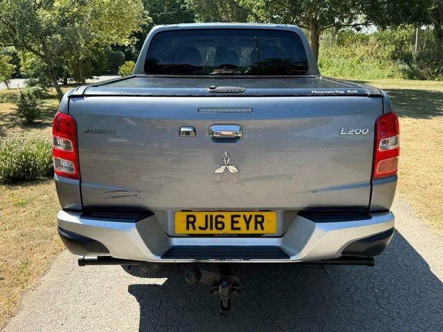 Mitsubishi L200 Pickup Grey #5