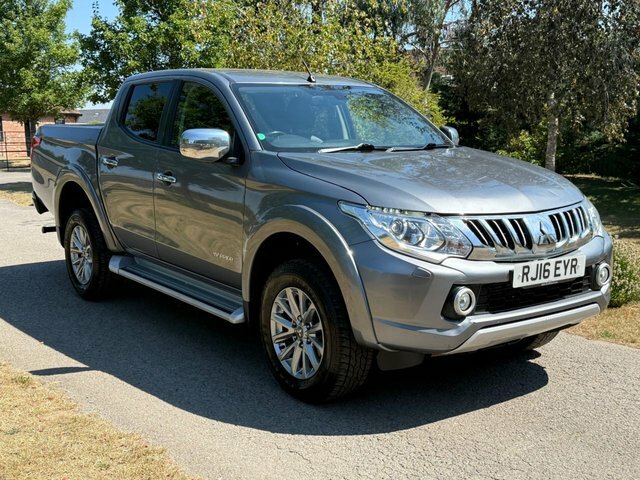 Mitsubishi L200 Pickup Grey