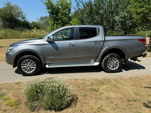 Mitsubishi L200 Pickup Grey #3