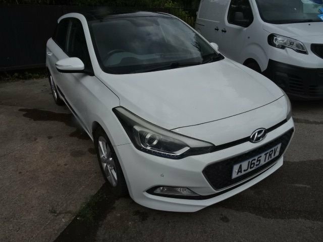 Hyundai I20 1.2L Premium Se White #4