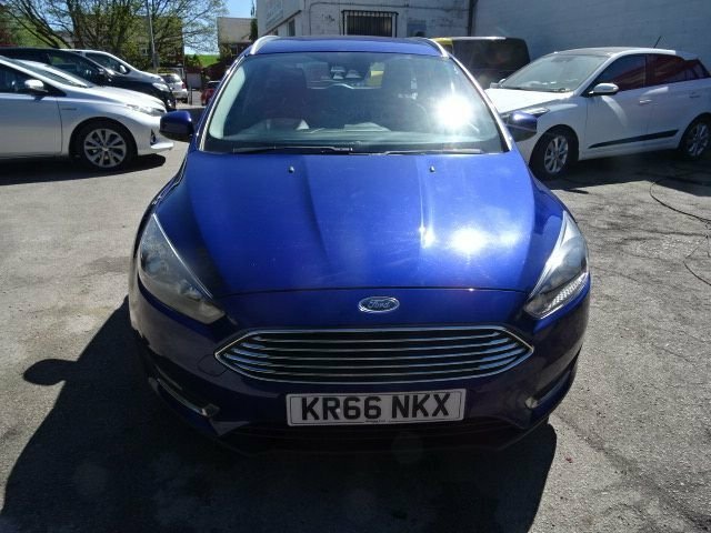Ford Focus 1L Titanium Blue #4