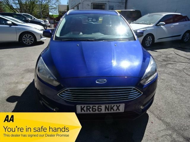 Ford Focus 1L Titanium Blue #2