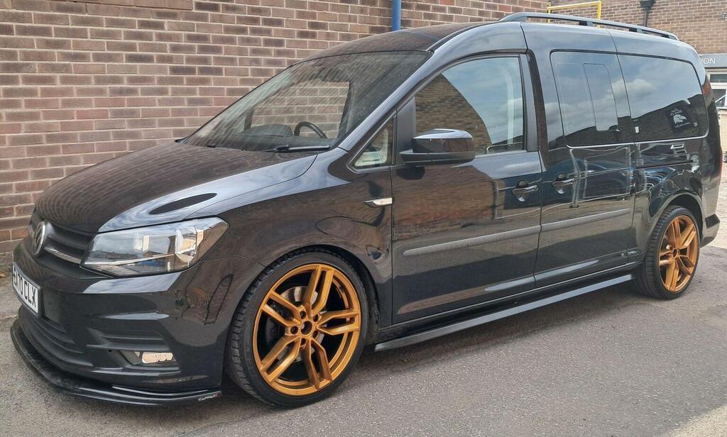 Volkswagen Caddy Maxi Life 2.0 Tdi Dsg Euro 6 Ss Black