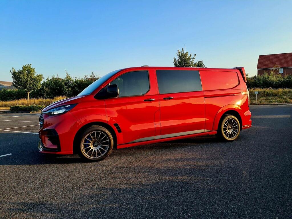 Ford Transit Custom Combi Van 2.0 320 Ecoblue Ms-rt Crew Van Awd Red
