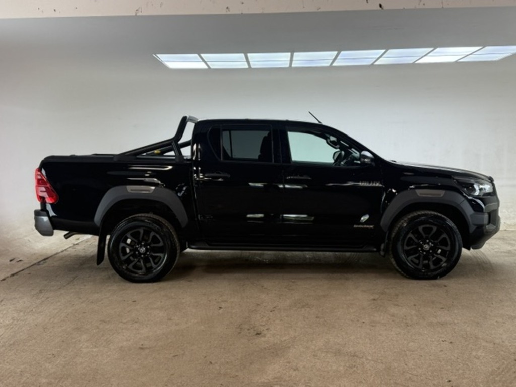 Toyota HILUX D-4d Invincible X U679 Ulez Black #5