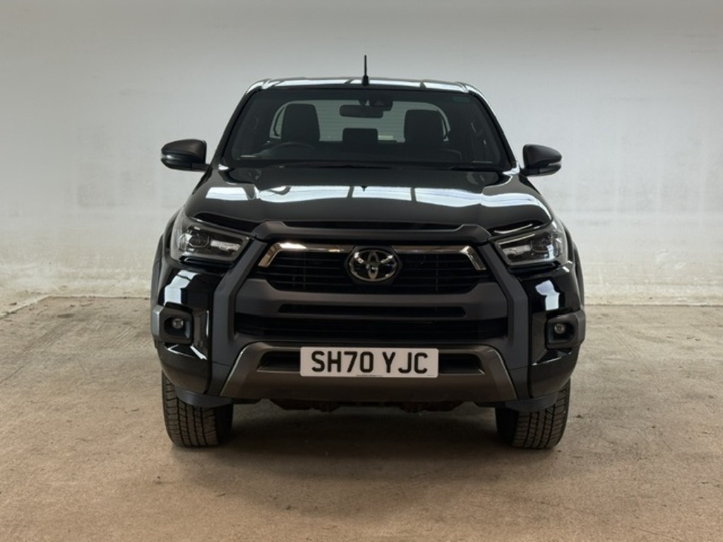 Toyota HILUX D-4d Invincible X U679 Ulez Black #2