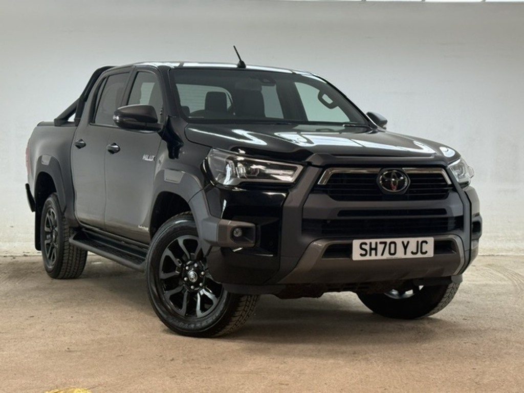 Toyota HILUX D-4d Invincible X U679 Ulez Black