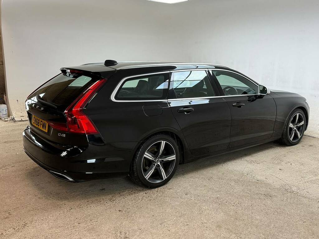 Volvo V90 D4 R-design U676 Ulez Black #6