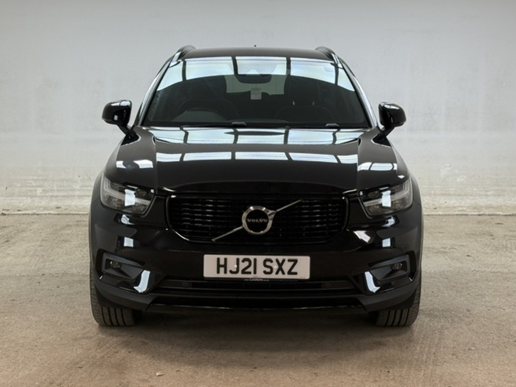 Volvo XC40 T3 R-design Pro U685 Ulez Black #2