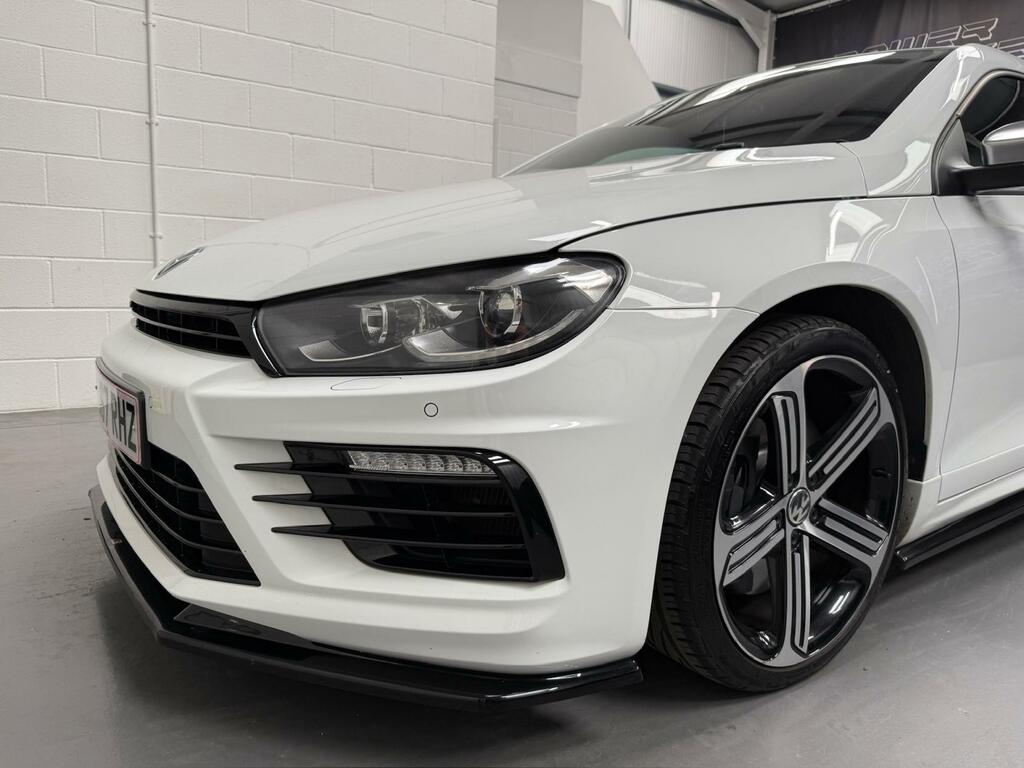 Volkswagen Scirocco 2.0 Tsi R Hatchback Dsg Euro 6 S S 2 White #5