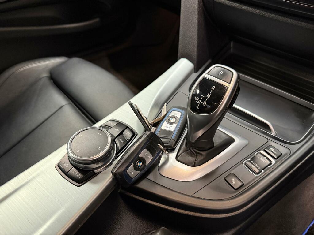 BMW 4 Series Gran Coupe 2L Luxury Grey #32