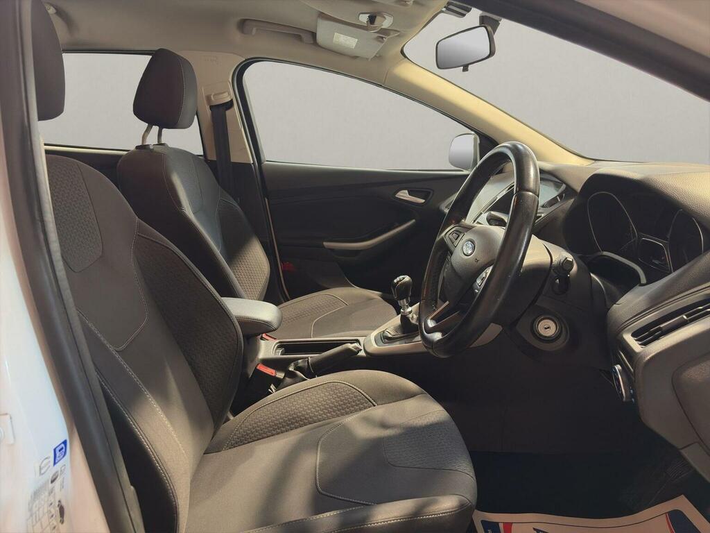 Ford Focus 1.5 Tdci Zetec Edition Euro 6 Ss White #3