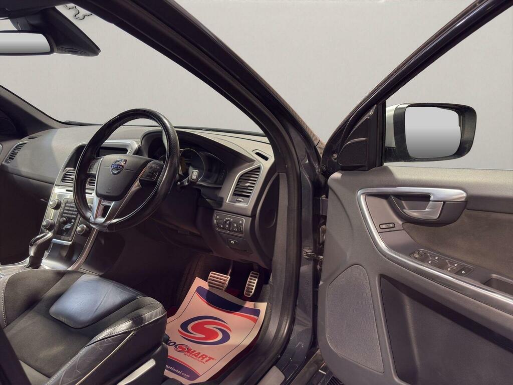 Volvo XC60 D5 R-design Lux Nav White #34