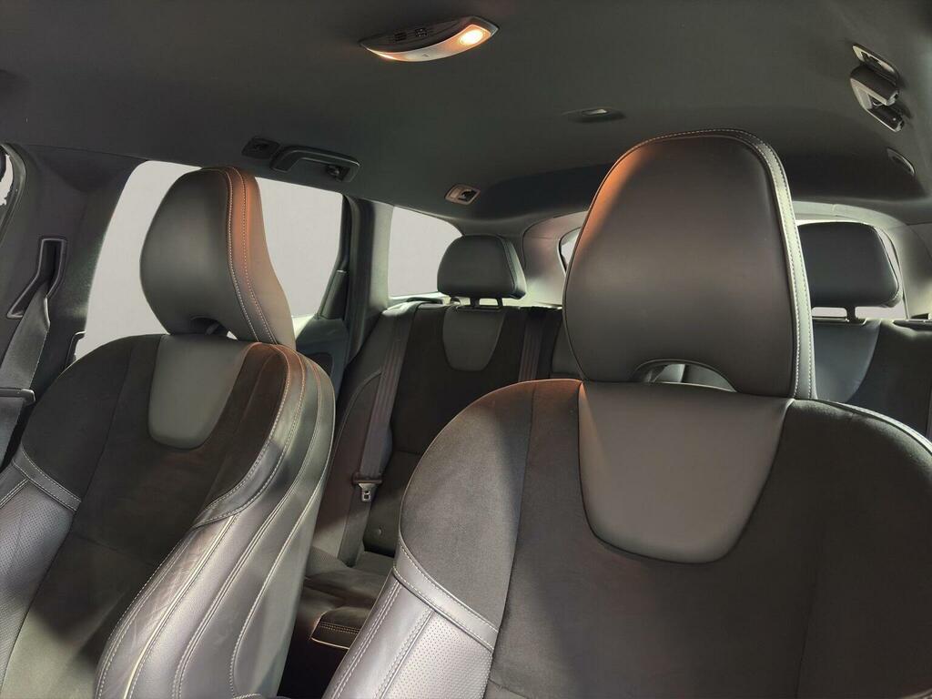 Volvo XC60 D5 R-design Lux Nav White #20