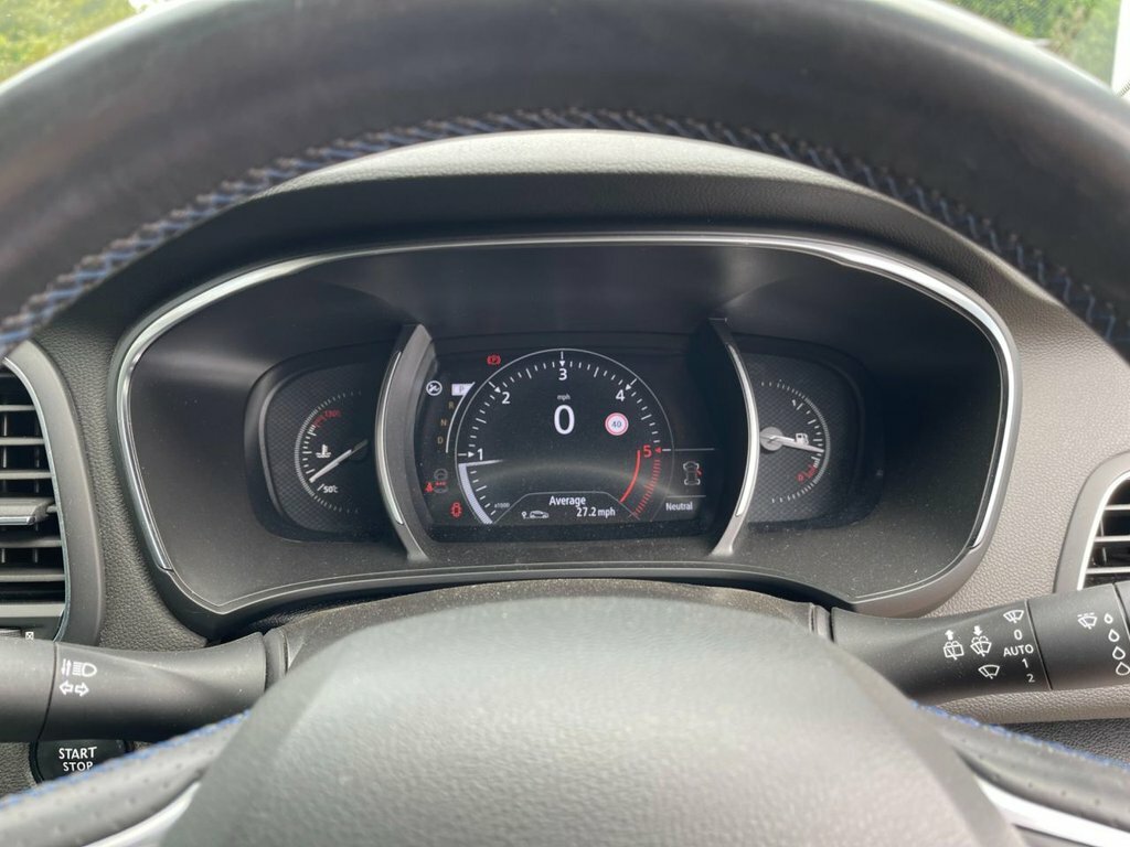 Renault Megane 2020 1.5 Blue Dci Gt Line Sport Tourer White #5