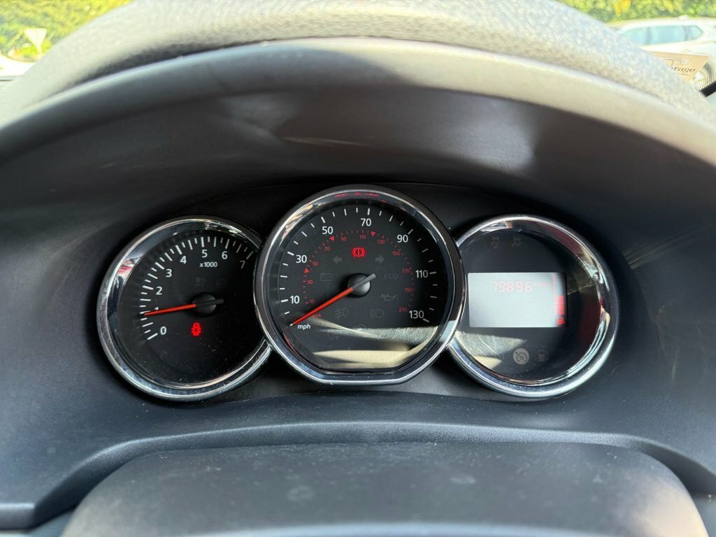 Dacia Sandero 2014 1.2 Ambiance Hatchback Euro Silver #4