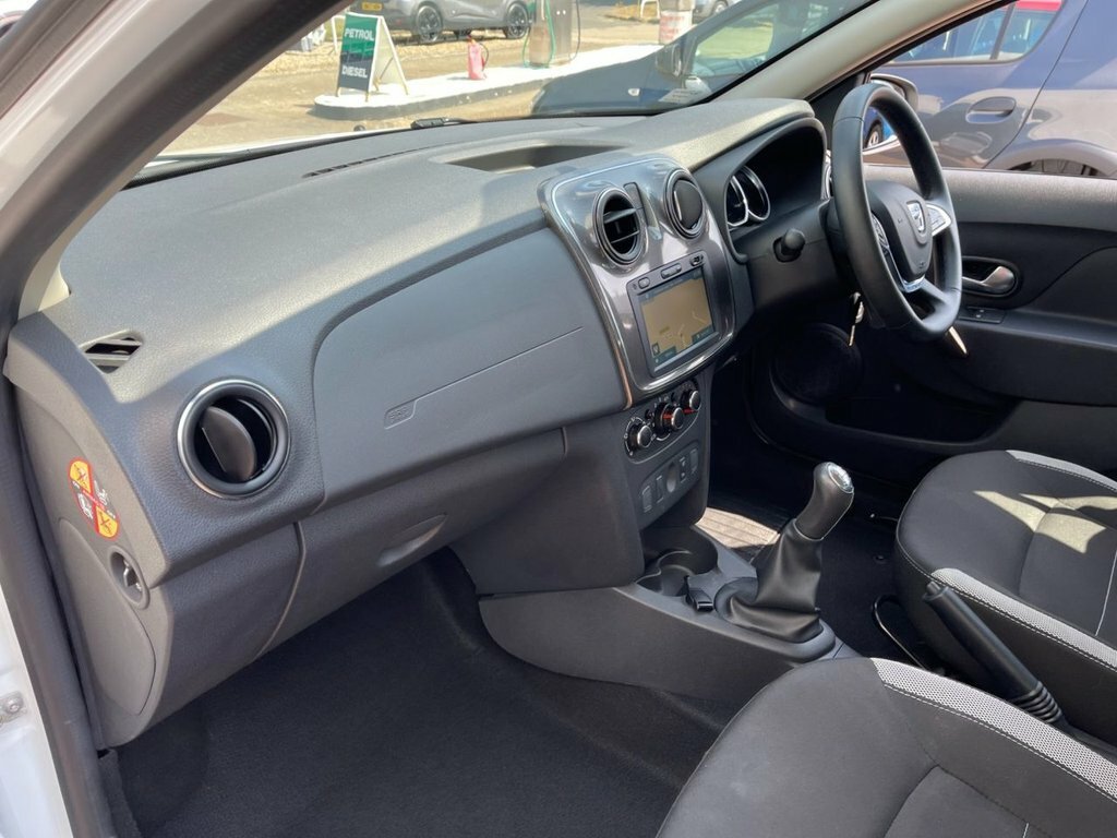Dacia Sandero Stepway 0.9 Tce Essential White #25