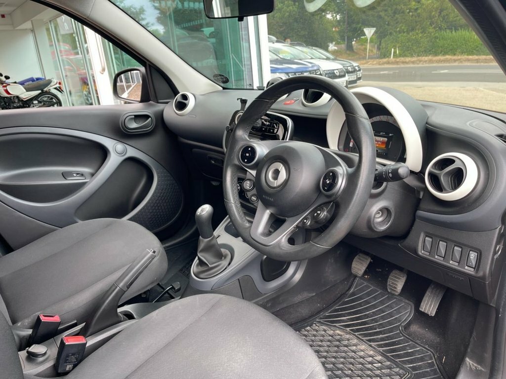 Smart Forfour 2018 1.0 Pure Hatchback Euro 6 Black #3