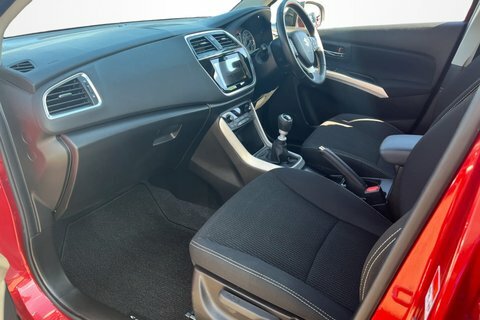 Suzuki SX4 S Cross 1.4 Boosterjet 48V GX71OYM Red #2
