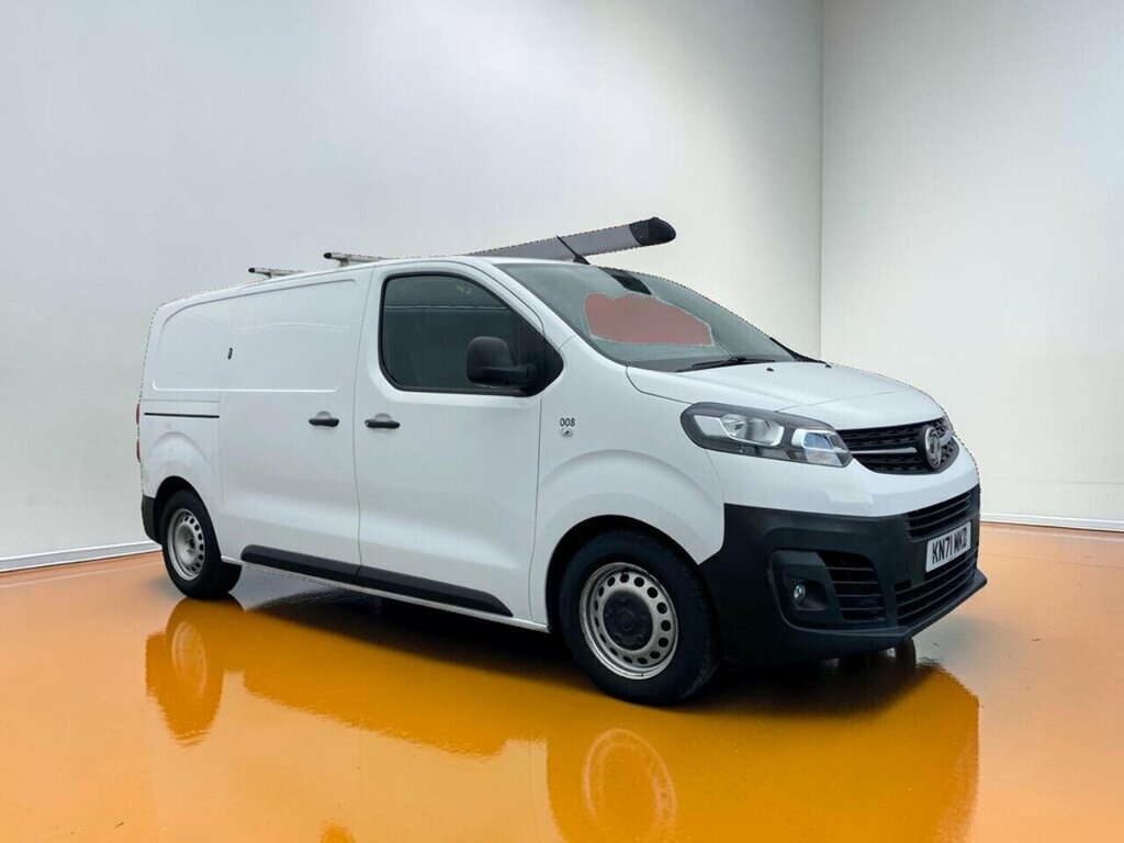 Vauxhall Vivaro Turbo D 2700 Dynamic U3166 Ulez White