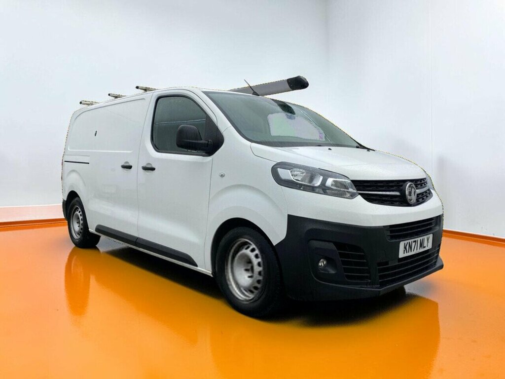 Vauxhall Vivaro Turbo D 2700 Dynamic U3167 Ulez White