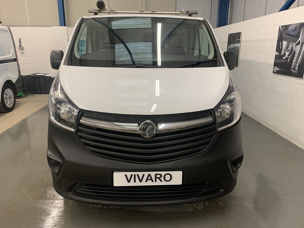 Vauxhall Vivaro Cdti 2900 Ecoflex U3174 White