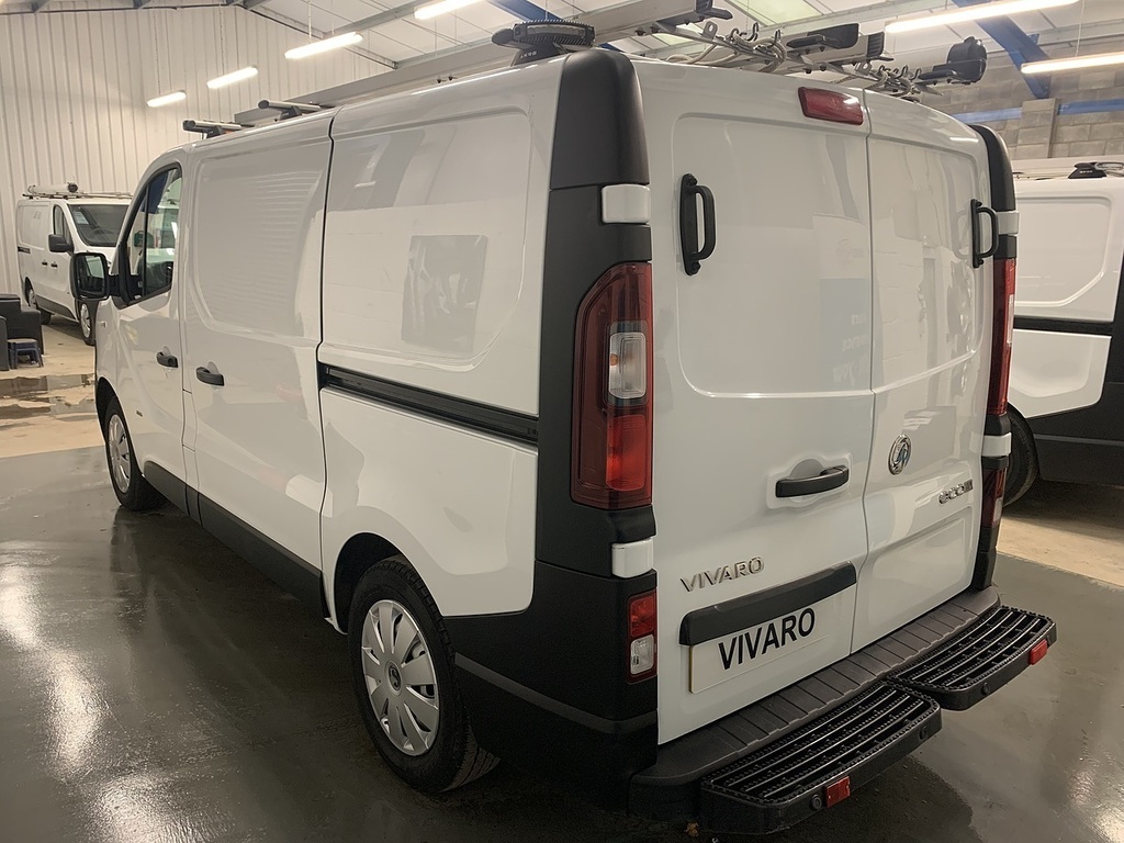 Vauxhall Vivaro Cdti 2900 Ecoflex U3174 White #4