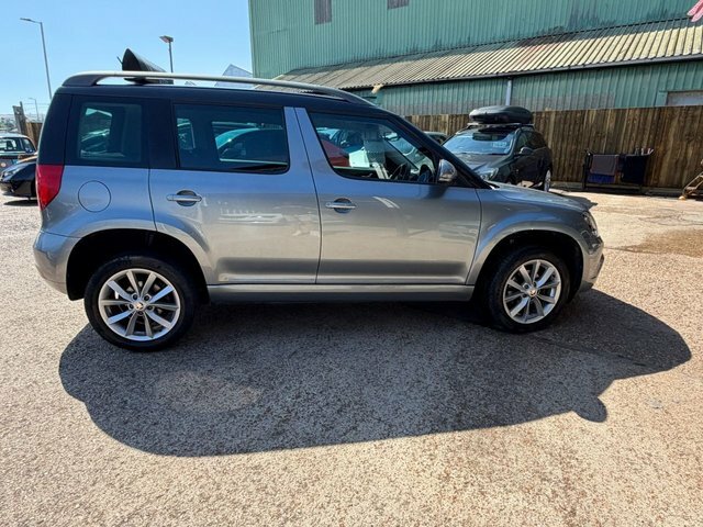 Skoda Yeti 1.2 Tsi Se Suv Euro 6 S S 110 Grey #4
