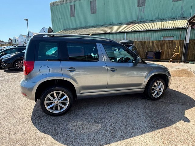 Skoda Yeti 1.2 Tsi Se Suv Euro 6 S S 110 Grey #5