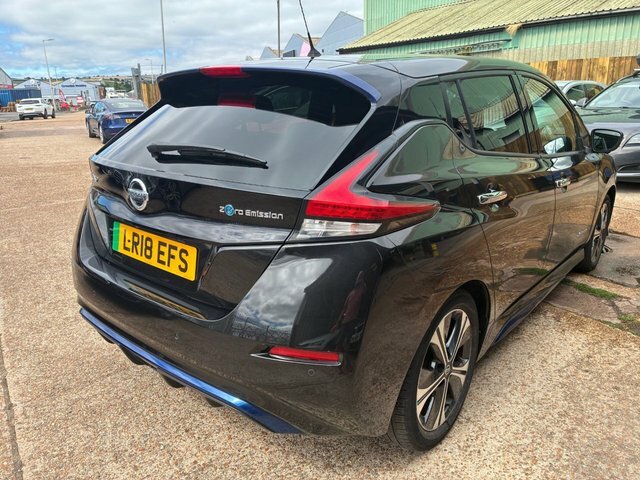 Nissan Leaf 40Kwh Tekna Hatchback 150 Ps Black #3
