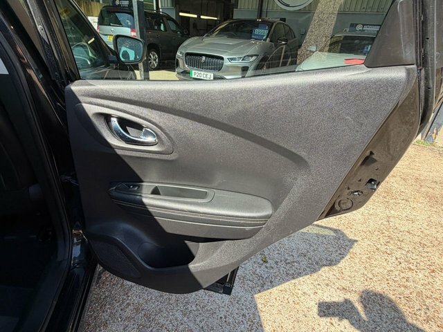 Renault Kadjar Suv 1.6 Dci Signature Nav Euro 6 Ss 20181 Red #30