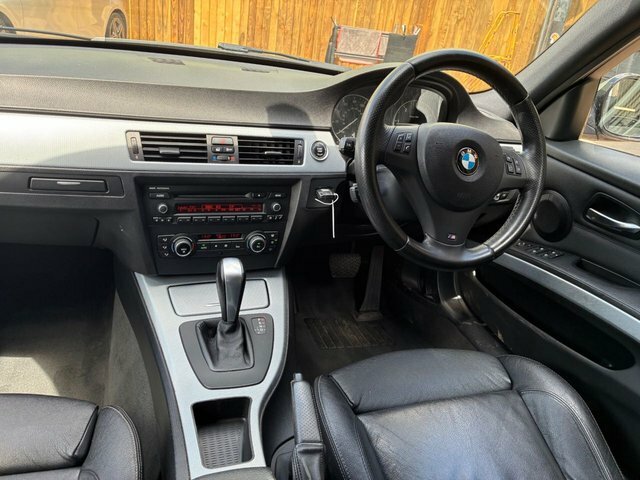 BMW 3 Series 2.0 320I Se Touring Euro 5 Ss Black #15