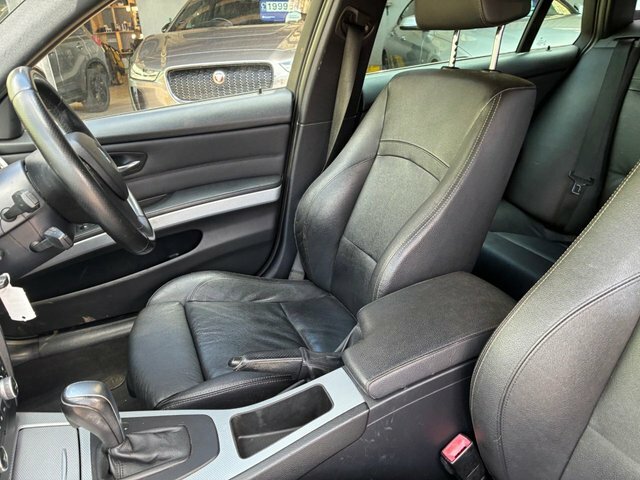 BMW 3 Series 2.0 320I Se Touring Euro 5 Ss Black #20