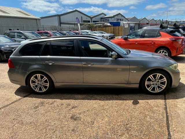 BMW 3 Series 2.0 320I Se Touring Euro 5 Ss Black #14