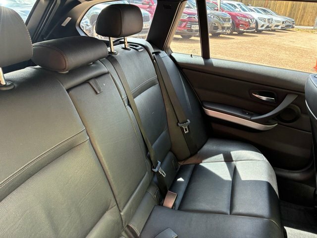 BMW 3 Series 2.0 320I Se Touring Euro 5 Ss Black #18