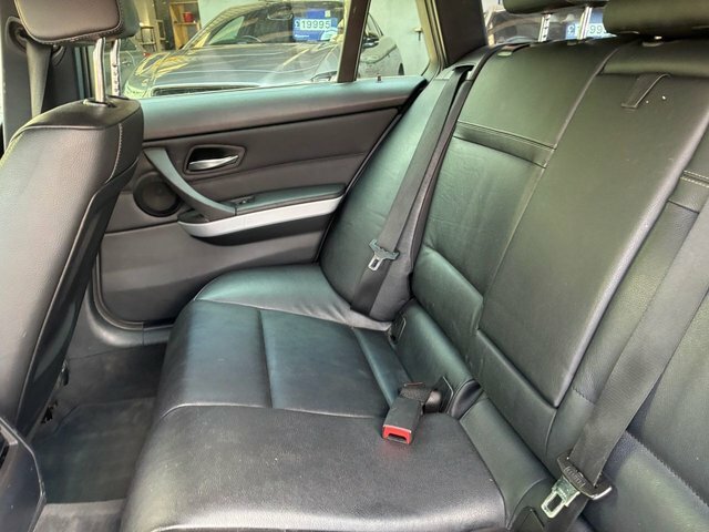 BMW 3 Series 2.0 320I Se Touring Euro 5 Ss Black #25