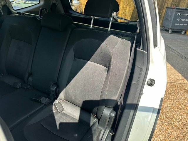 Nissan Qashqai+2 Plus 2 Dci N-tec White #39