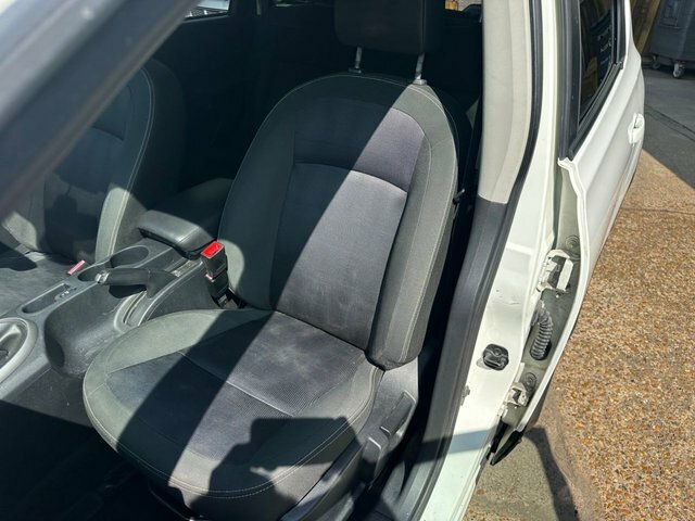 Nissan Qashqai+2 Plus 2 Dci N-tec White #36
