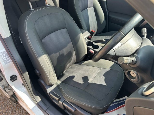 Nissan Qashqai+2 Plus 2 Dci N-tec White #30