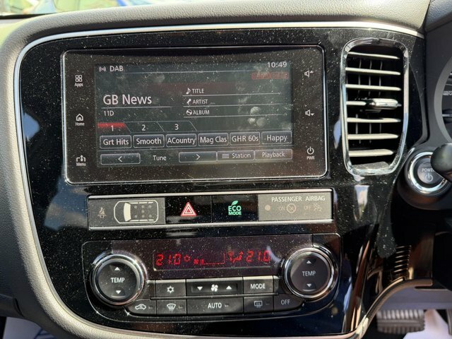 Mitsubishi Outlander 2.4 Phev Juro Black #44