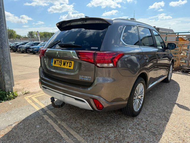 Mitsubishi Outlander 2.4 Phev Juro Black #8